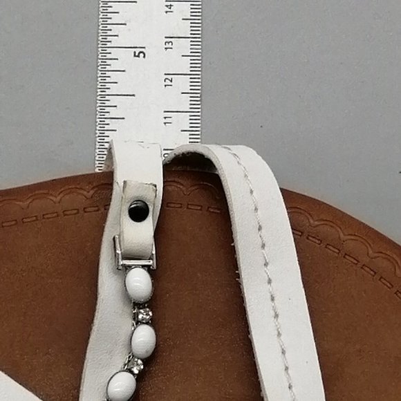 Lane Bryant Womens Slingback Sandal‎ White Faux Leather Beaded Buckle 9W - Picture 6 of 9